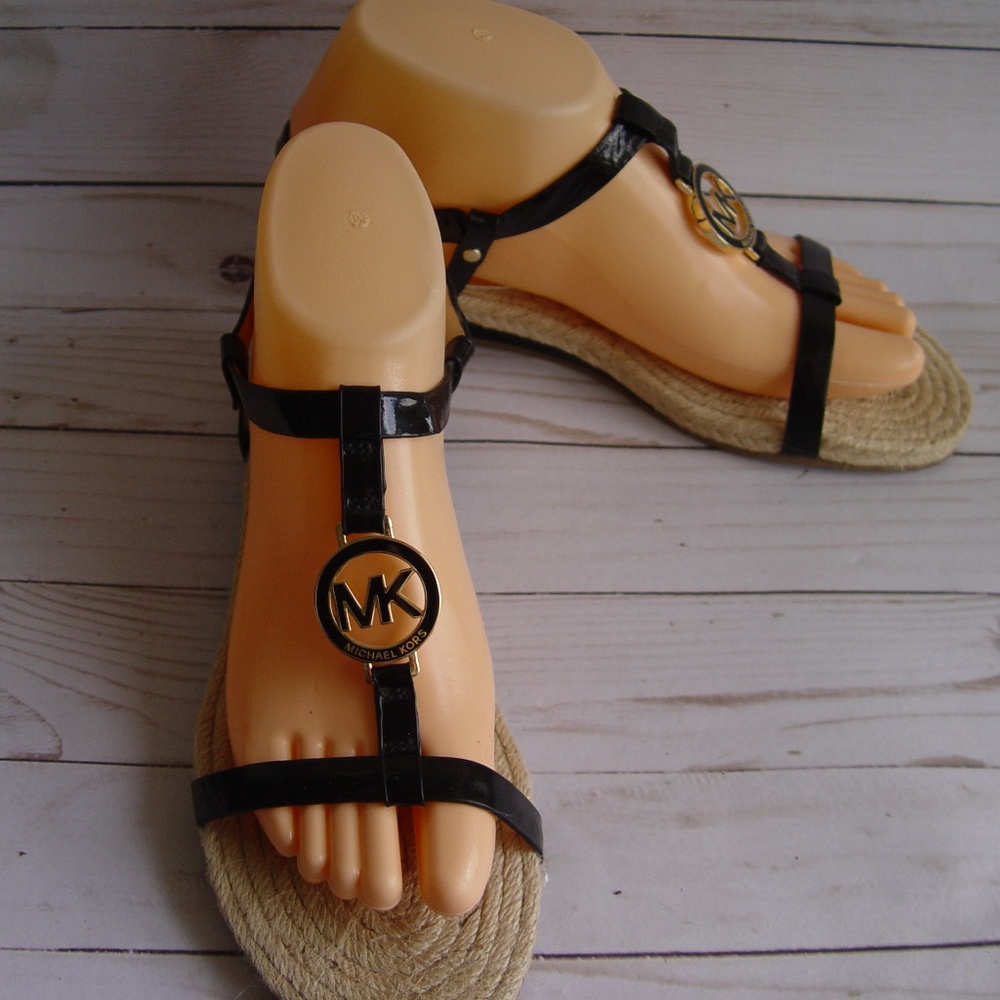 Michael Kors women's sandal 7.5 strap and rope